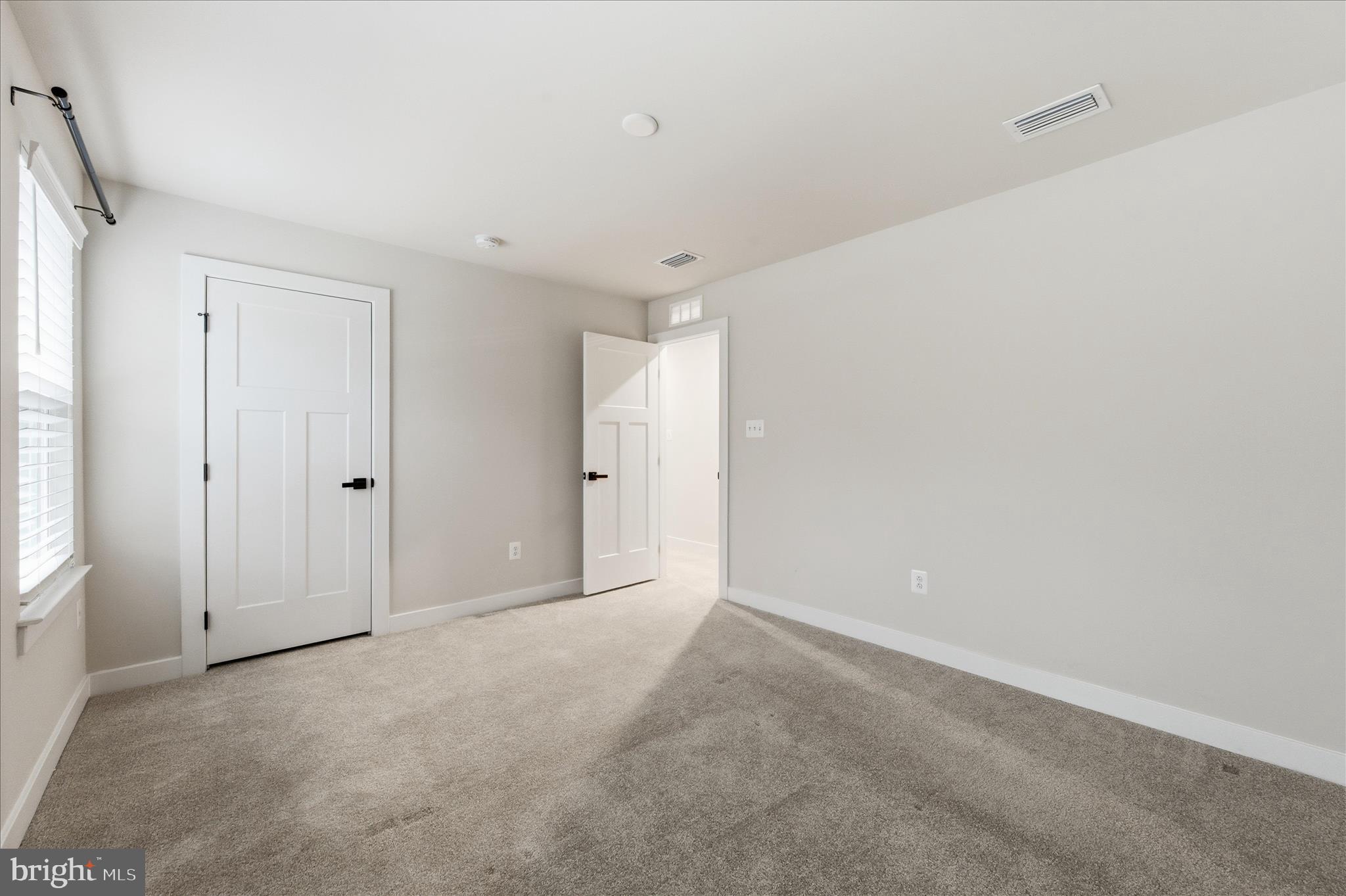 THE LAKES AT MARTINSBURG - Residential