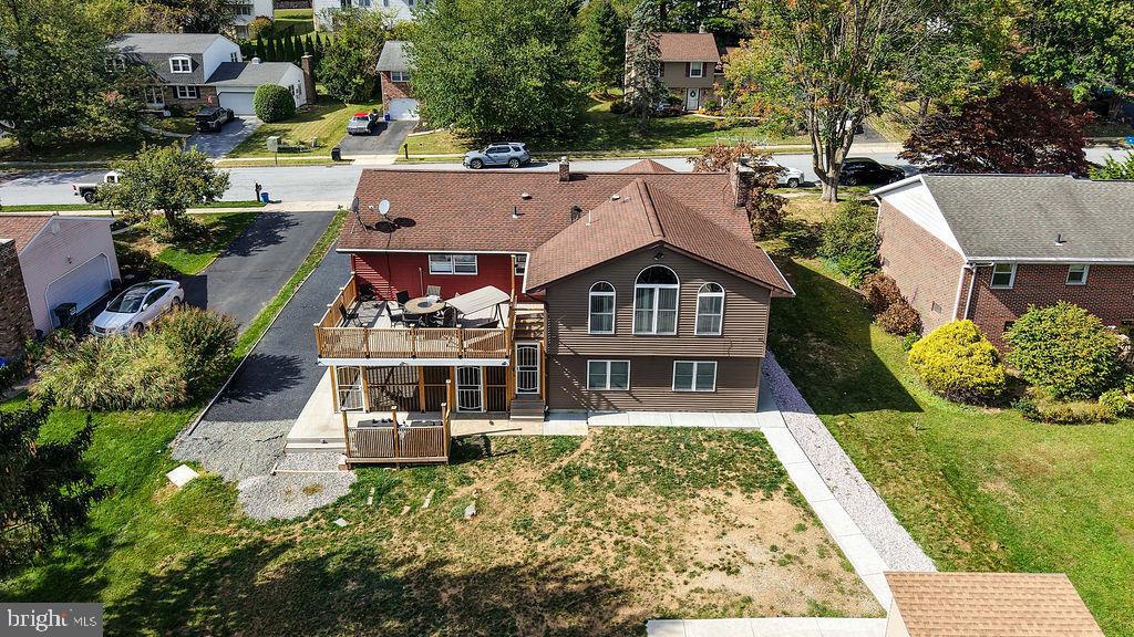 CRESTWOOD - Residential