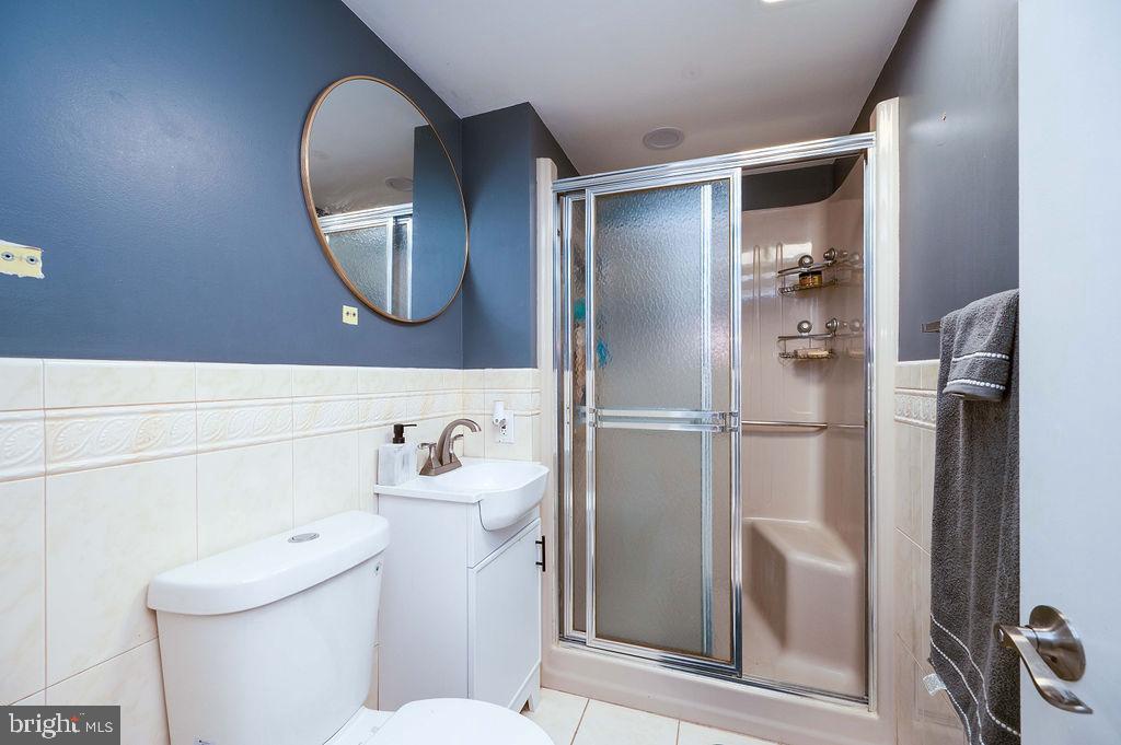 CRESTWOOD - Residential