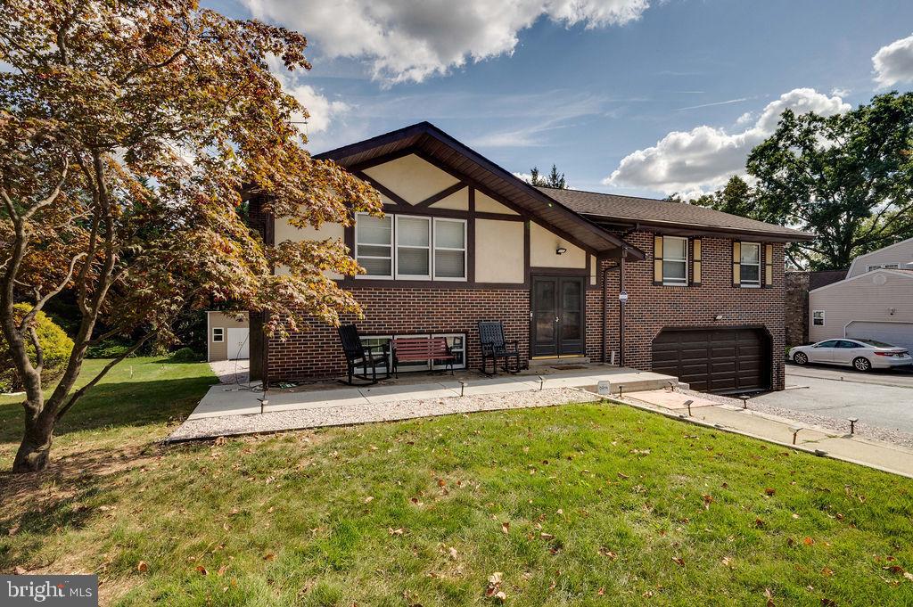 CRESTWOOD - Residential