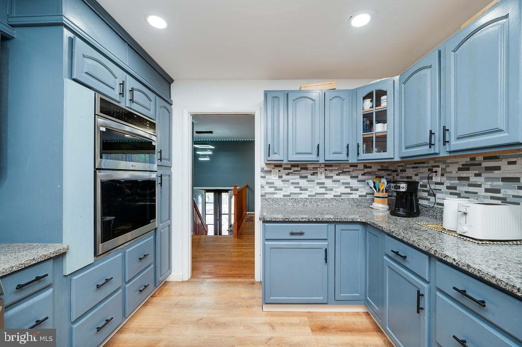 CRESTWOOD - Residential