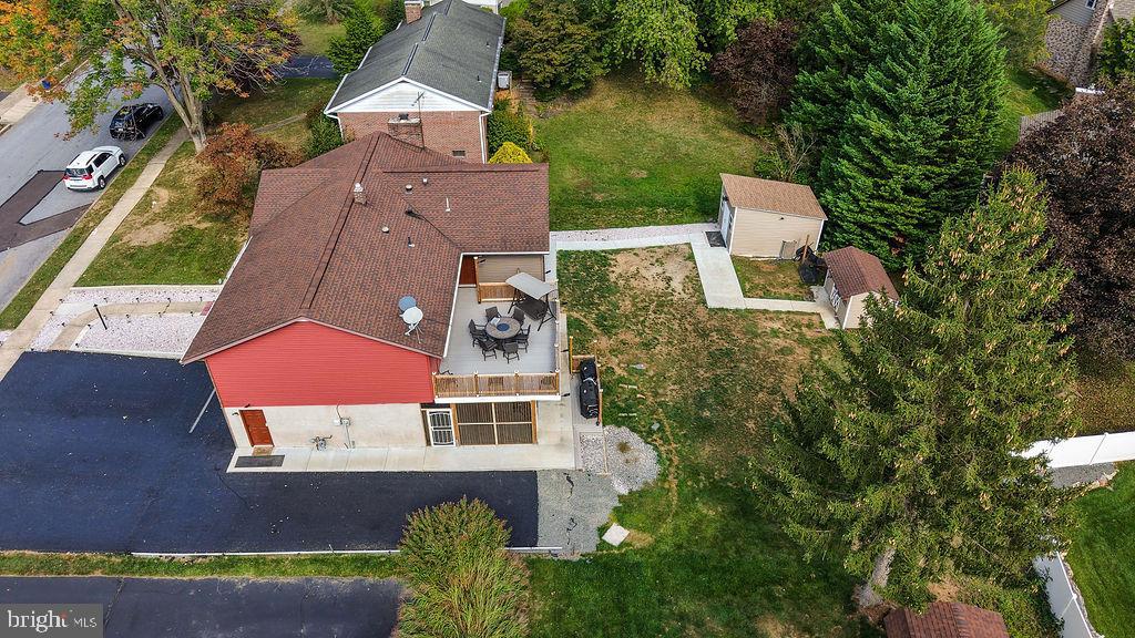 CRESTWOOD - Residential