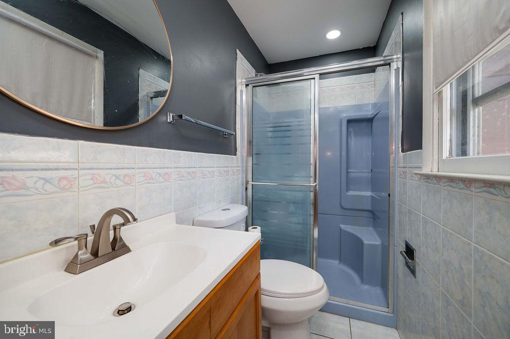 CRESTWOOD - Residential