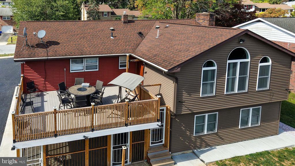 CRESTWOOD - Residential