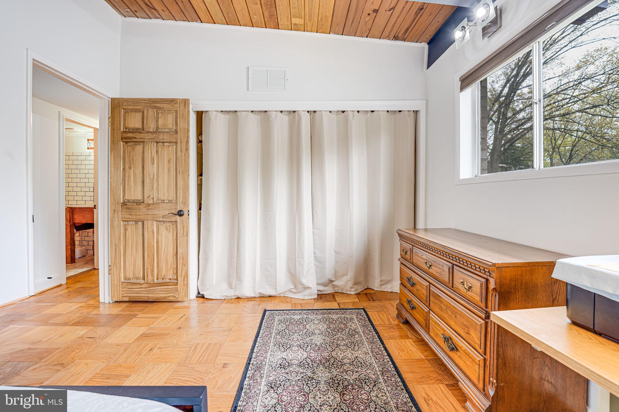 FAIRFAX HERITAGE - Residential