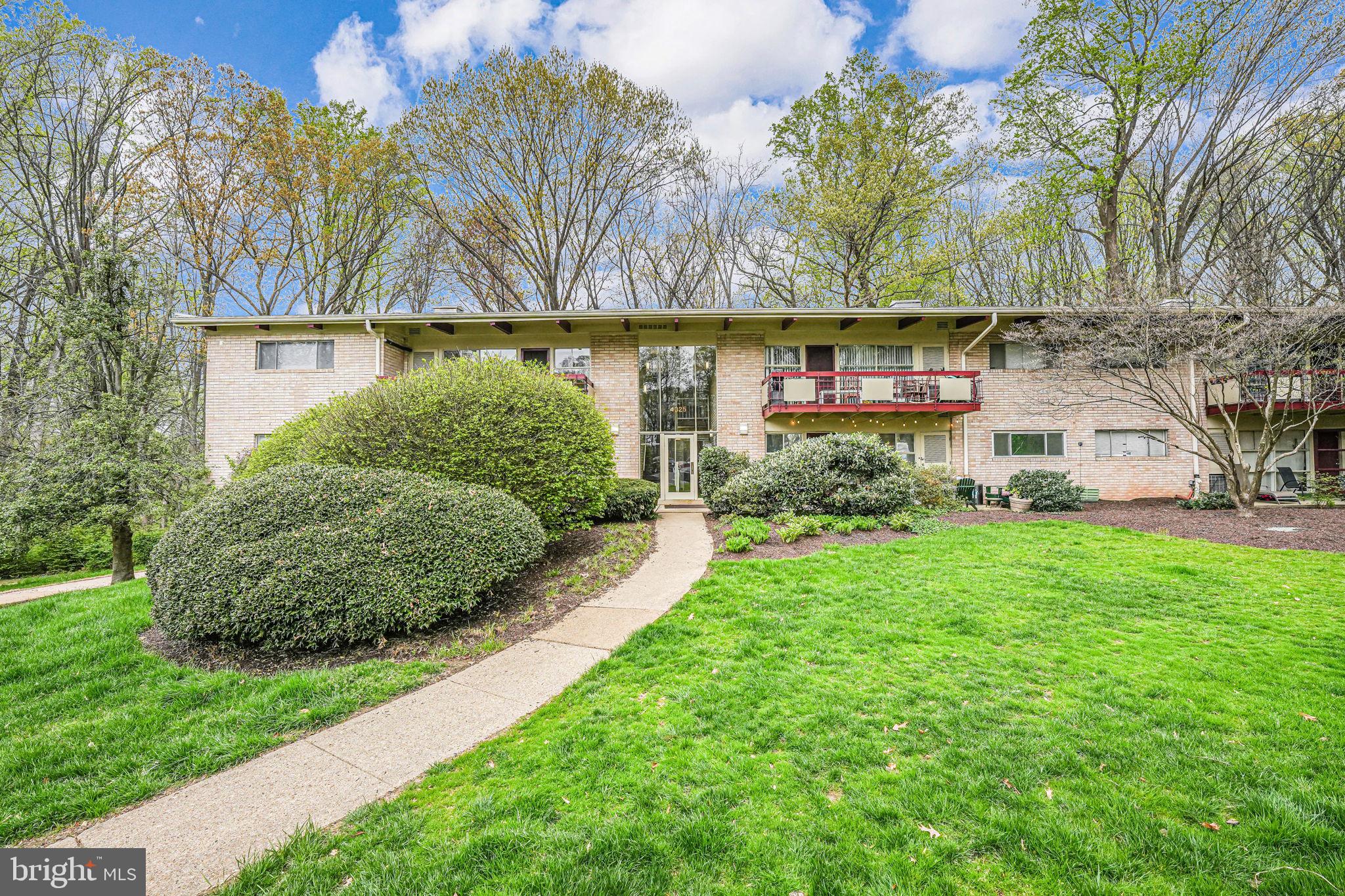 FAIRFAX HERITAGE - Residential