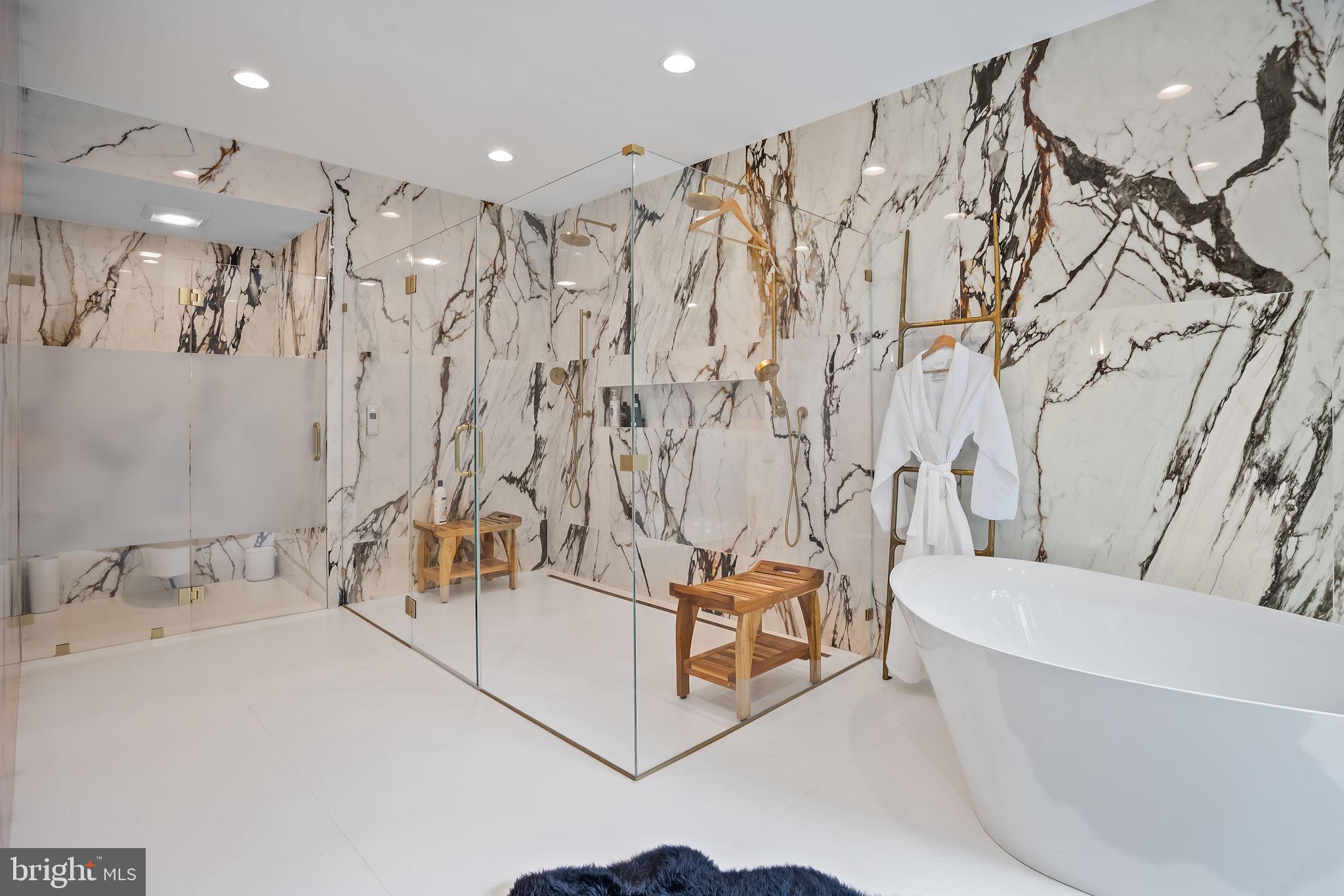 HUNTINGDON VALLEY - Residential