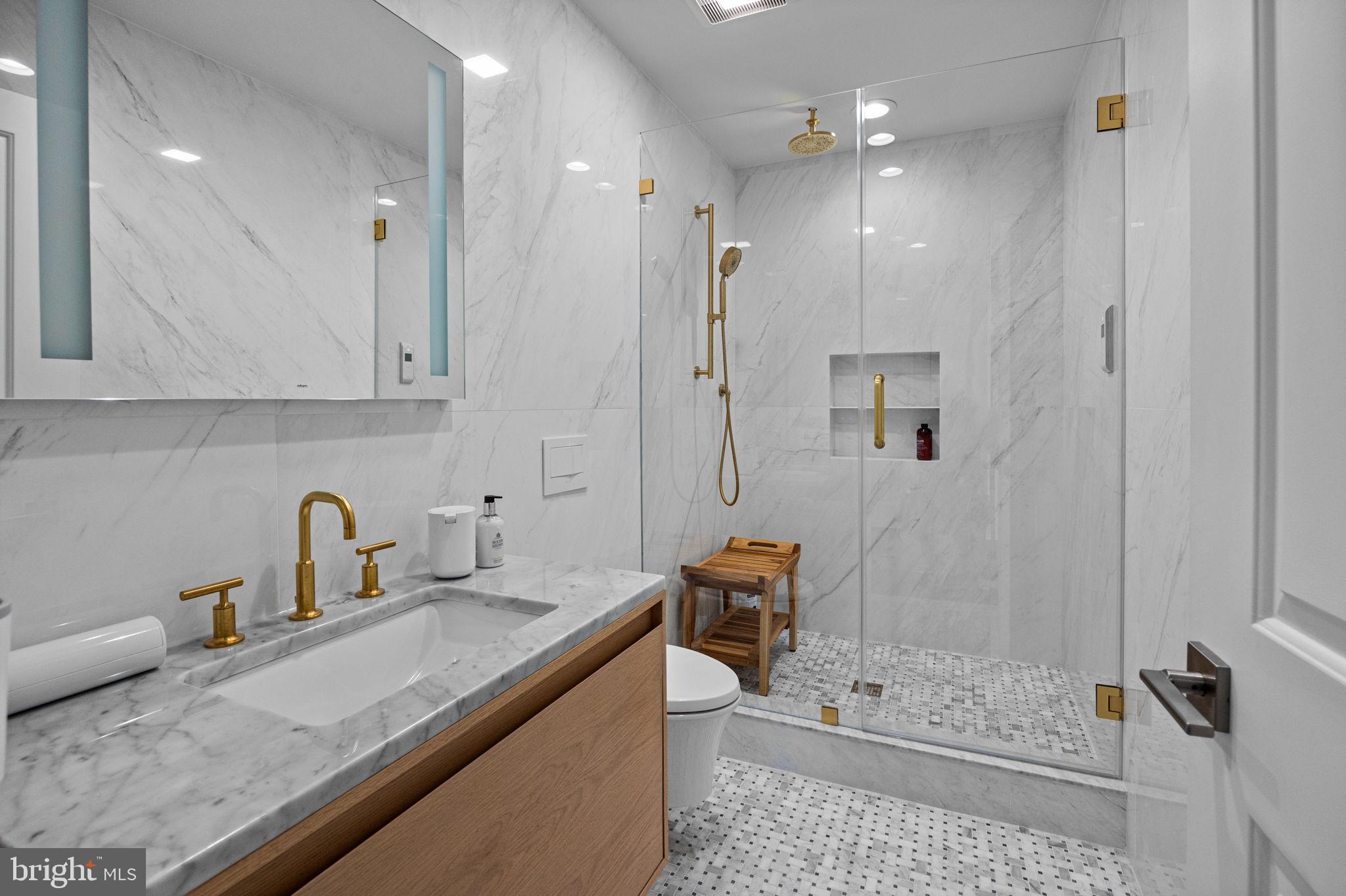 HUNTINGDON VALLEY - Residential