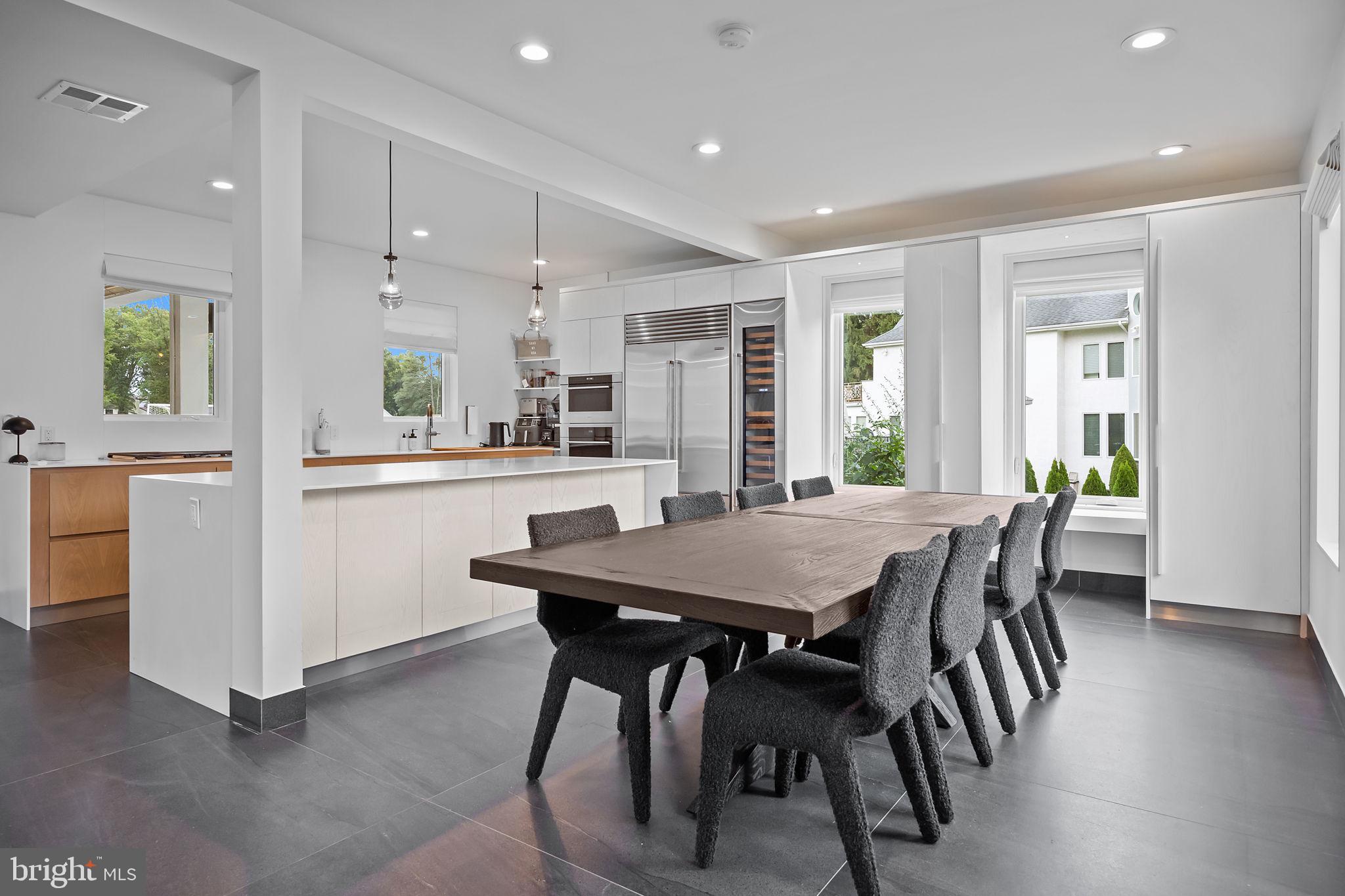 HUNTINGDON VALLEY - Residential