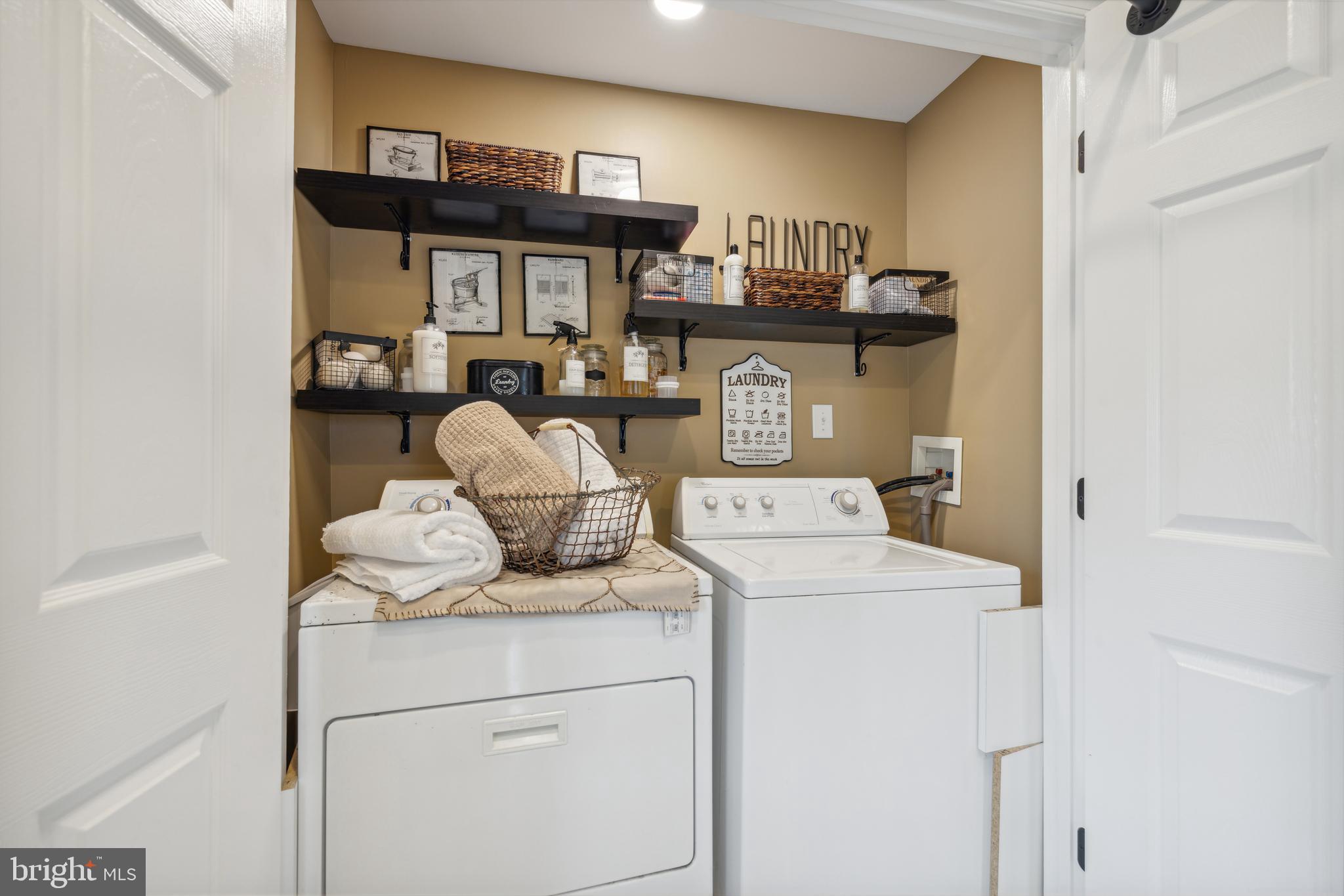 LAKELANDS - Residential