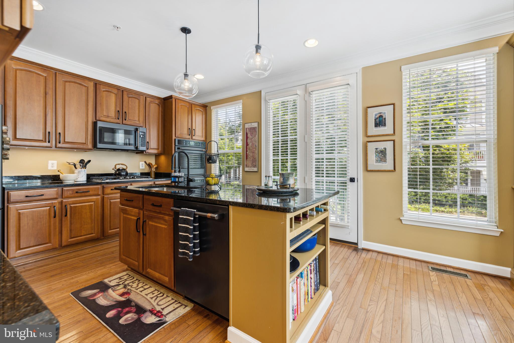 LAKELANDS - Residential