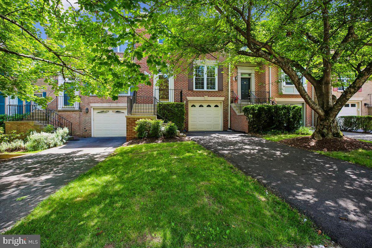 6024 LOGANWOOD