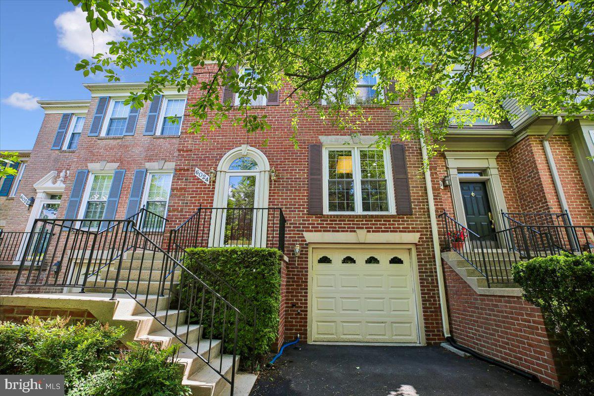 6024 LOGANWOOD