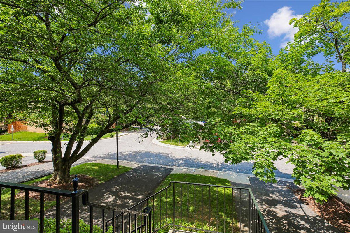 6024 LOGANWOOD