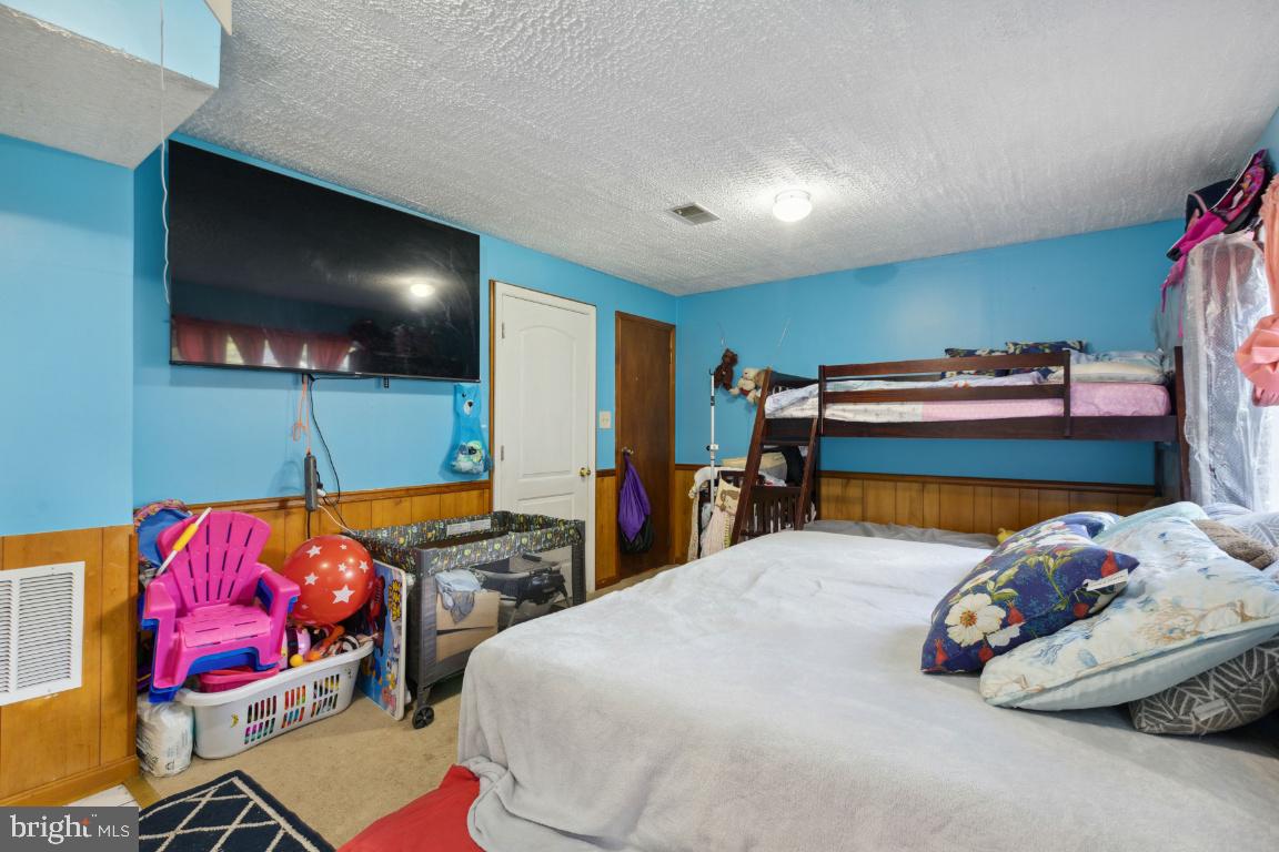 GAITHERSBURG - Residential