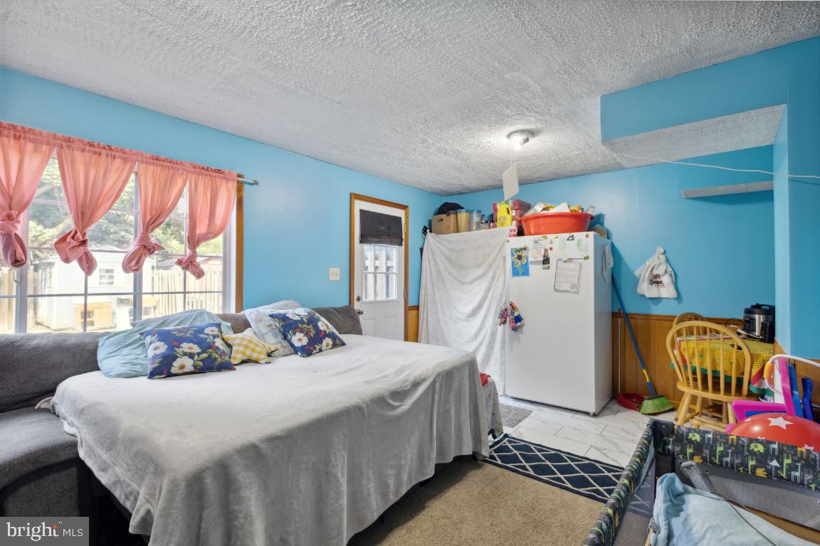 GAITHERSBURG - Residential