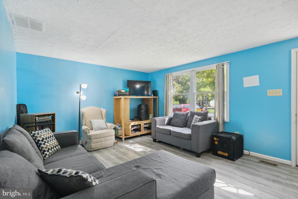 GAITHERSBURG - Residential