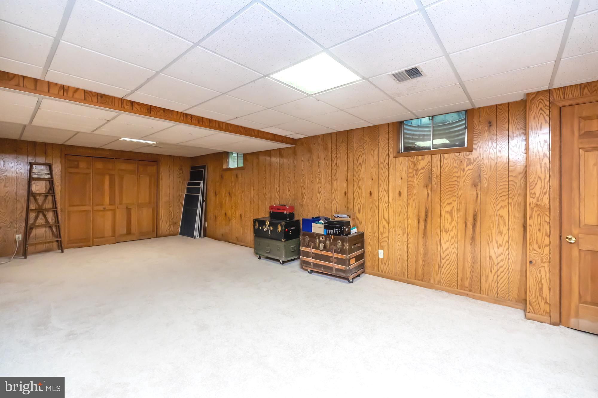 COUNTRY CLUB ESTAT - Residential