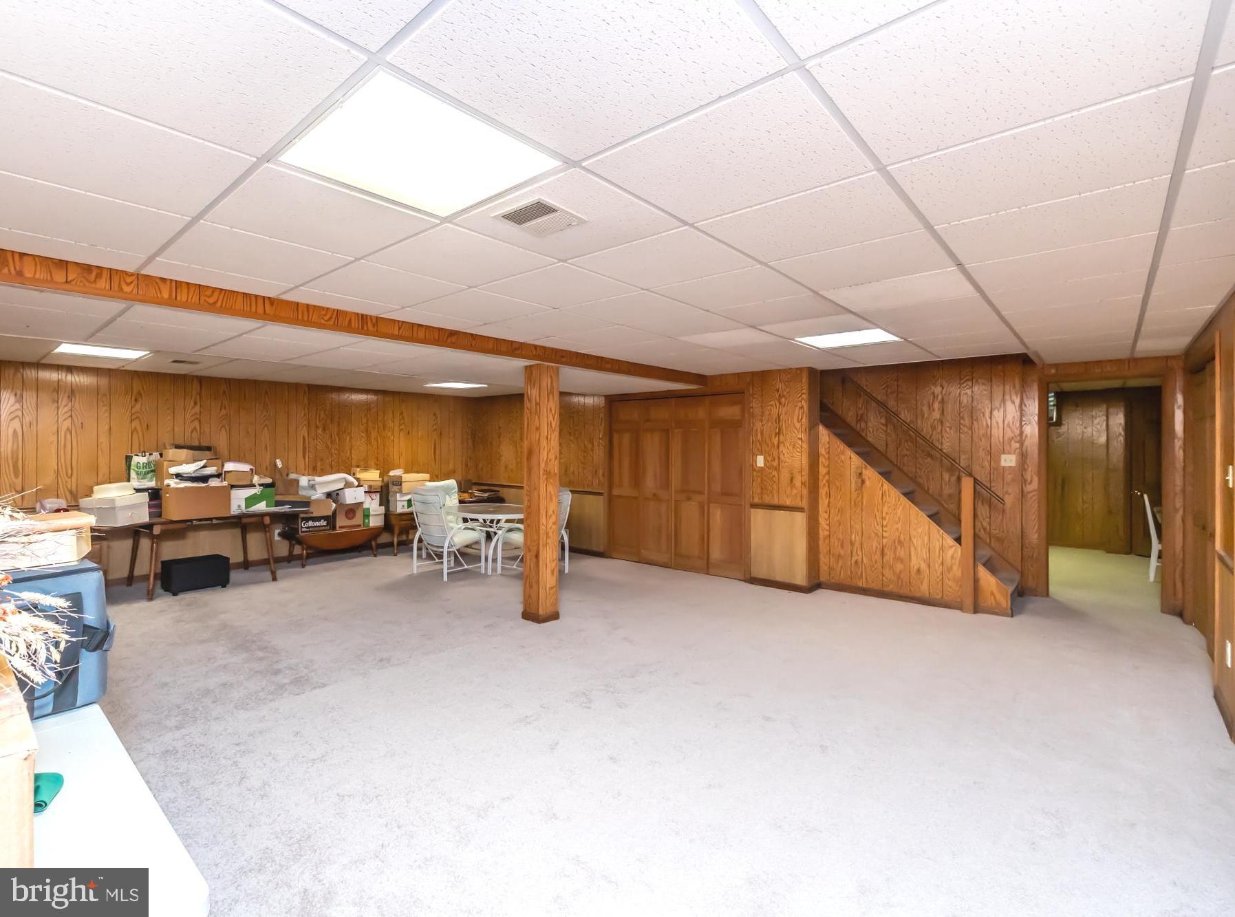 COUNTRY CLUB ESTAT - Residential