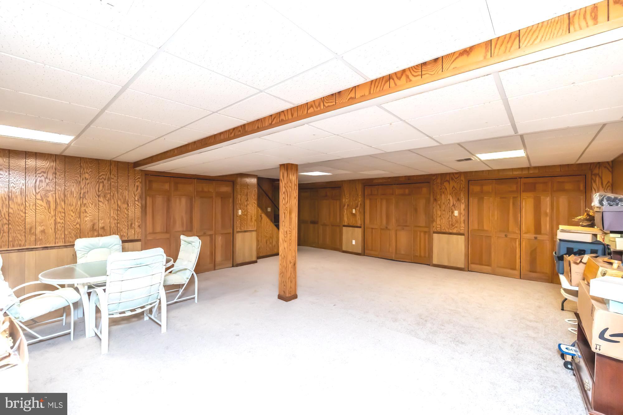 COUNTRY CLUB ESTAT - Residential