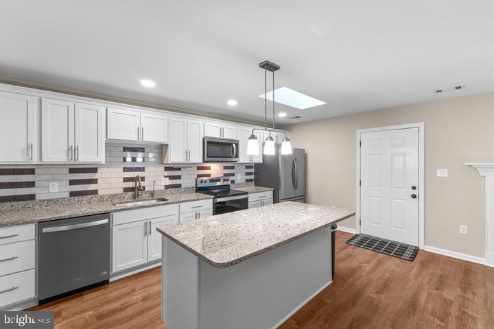 PORT O DUMFRIES - Residential Lease