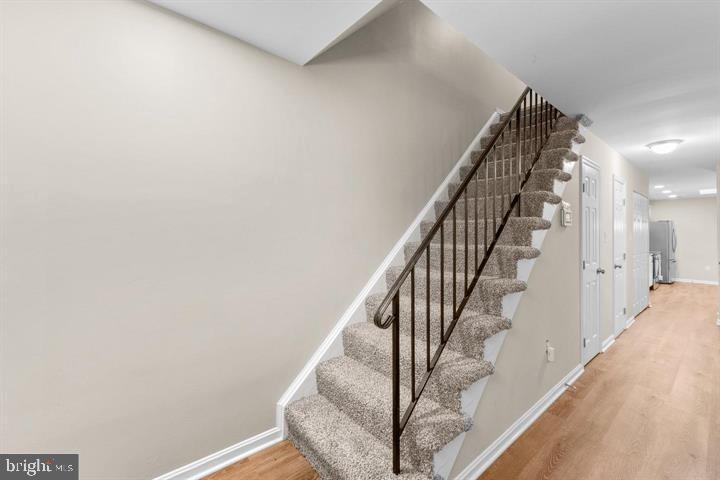 PORT O DUMFRIES - Residential Lease