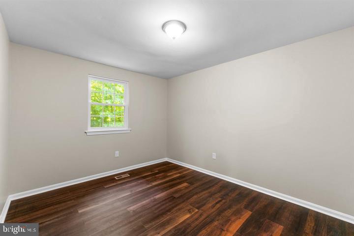 PORT O DUMFRIES - Residential Lease