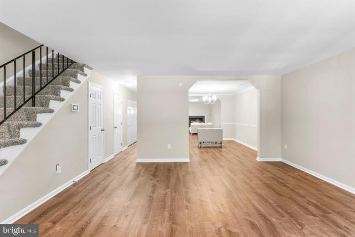 PORT O DUMFRIES - Residential Lease