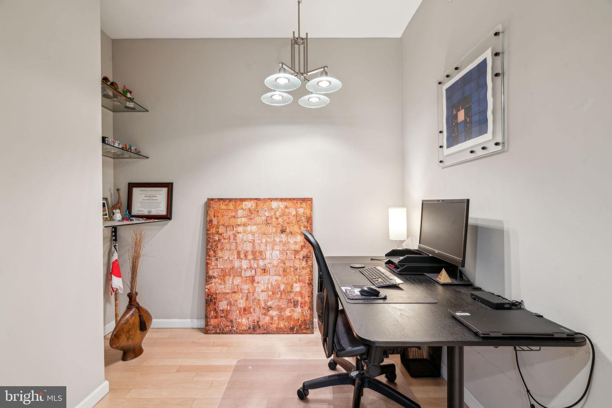 1425 LOCUST STREET 5F