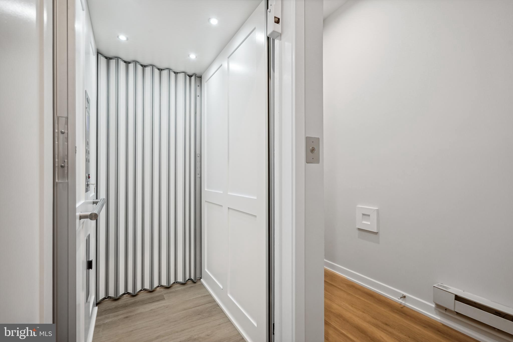 UNION PARK AT MCLEAN - Residential