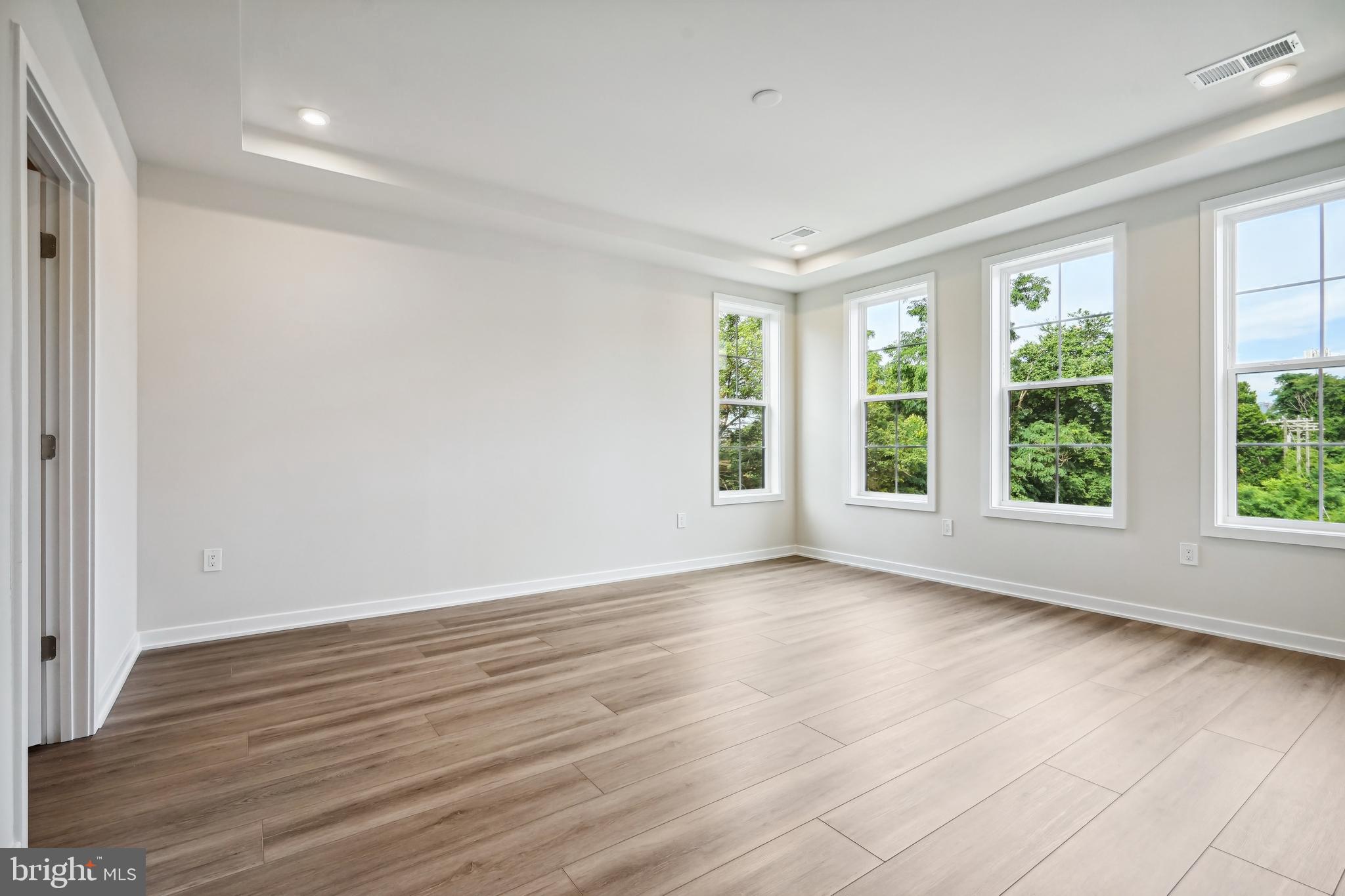 UNION PARK AT MCLEAN - Residential