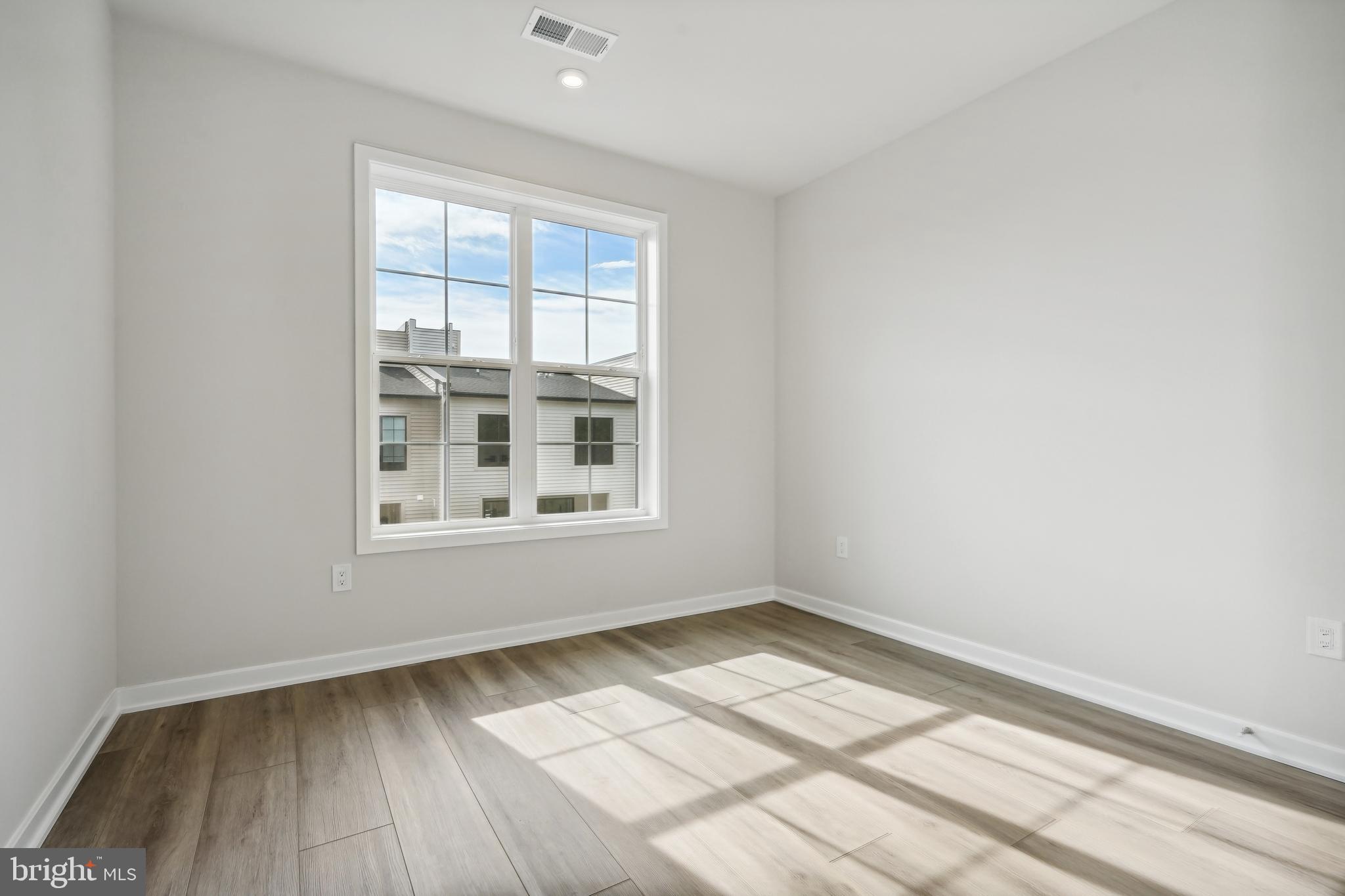 UNION PARK AT MCLEAN - Residential