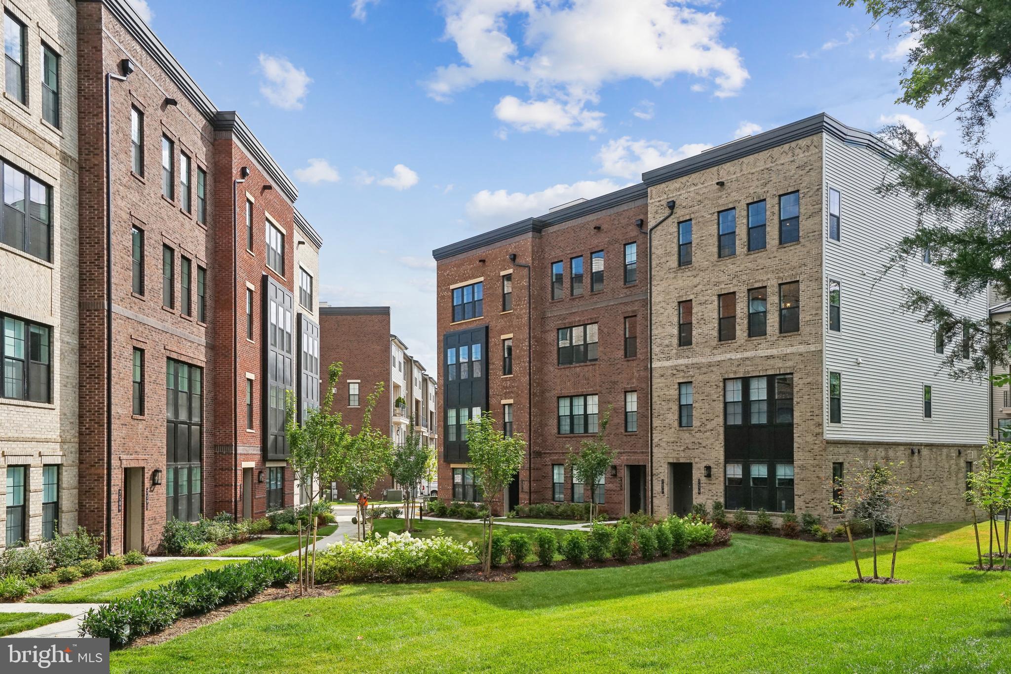 UNION PARK AT MCLEAN - Residential