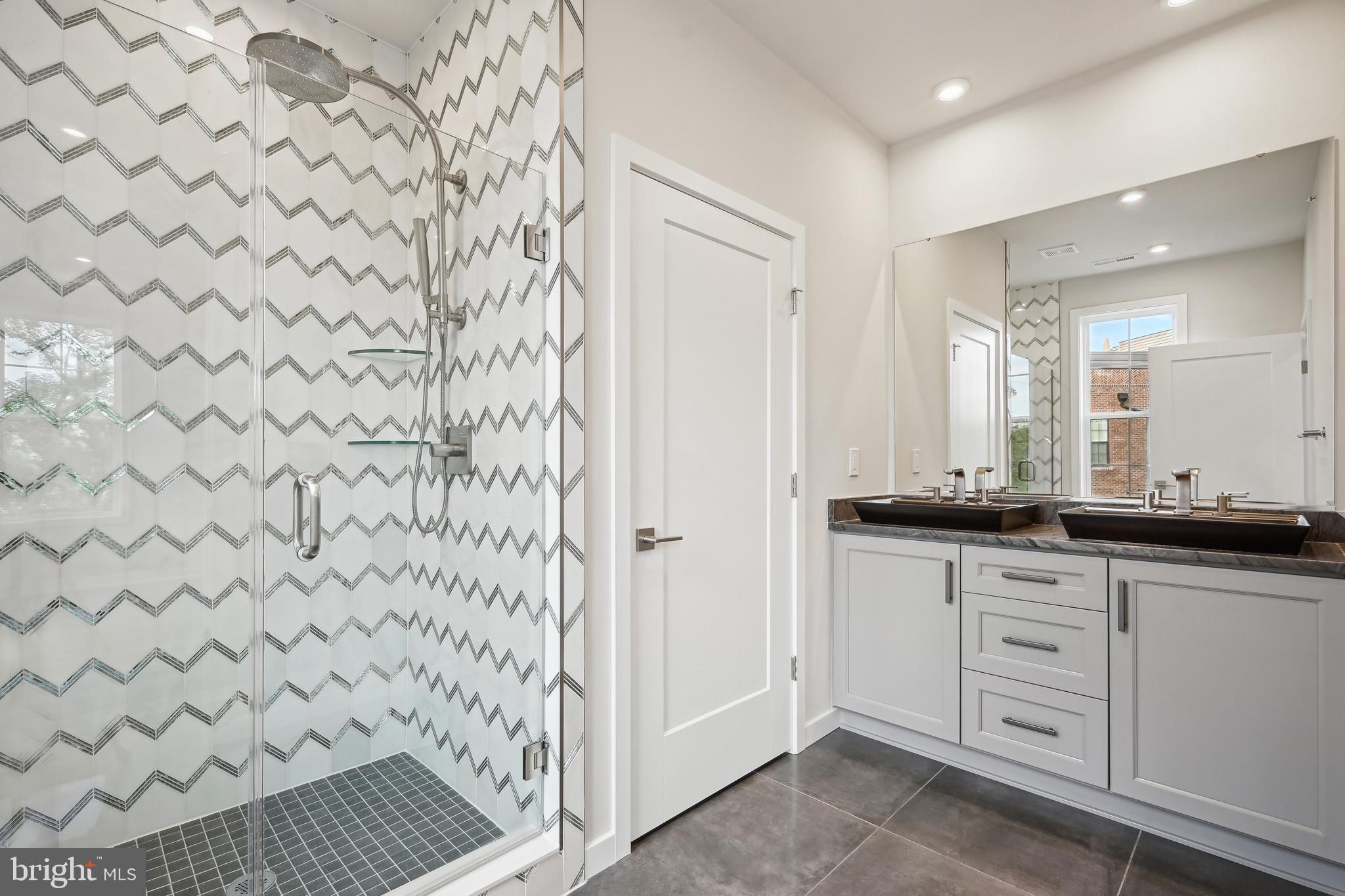 UNION PARK AT MCLEAN - Residential