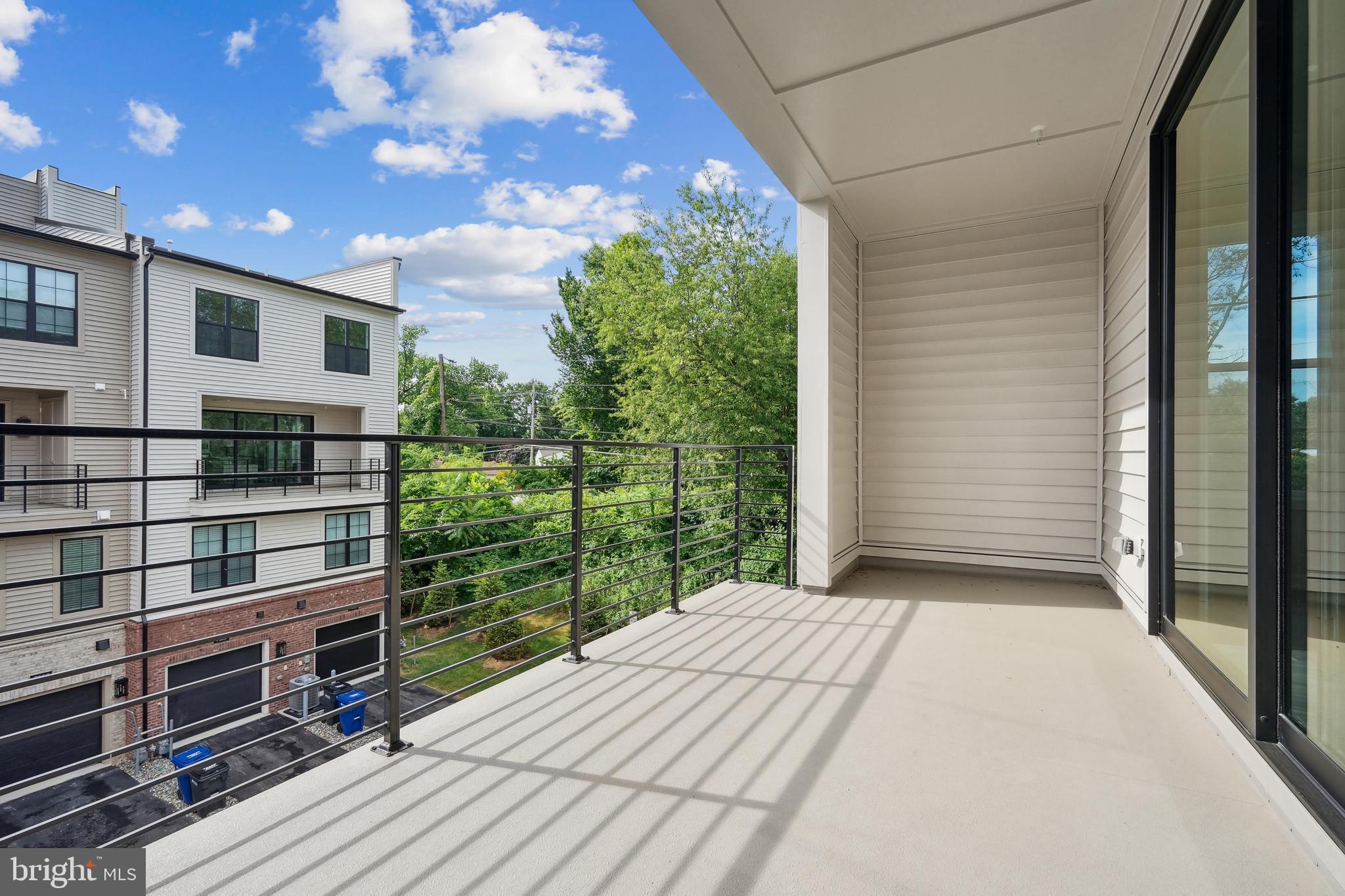 UNION PARK AT MCLEAN - Residential