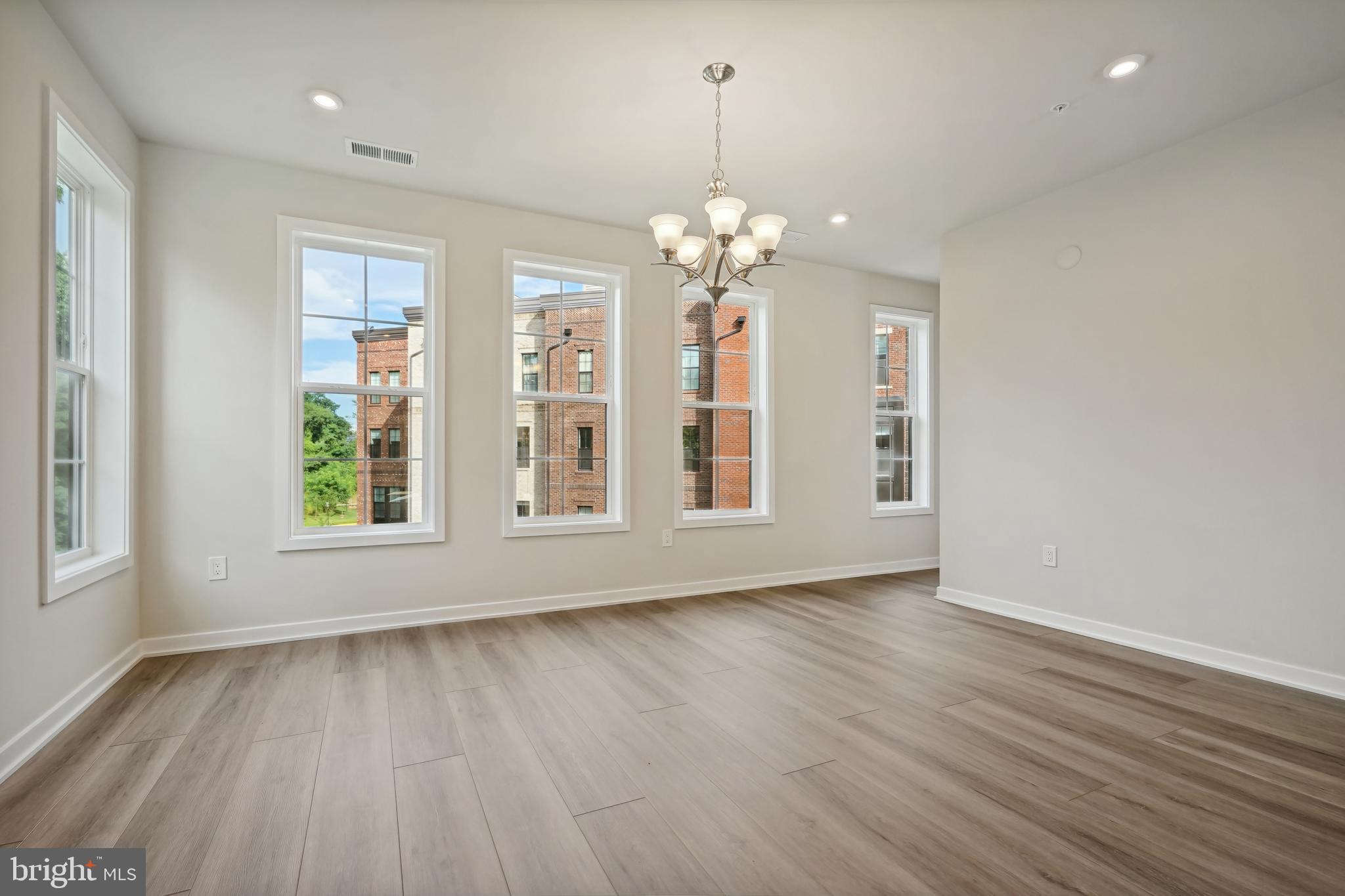 UNION PARK AT MCLEAN - Residential