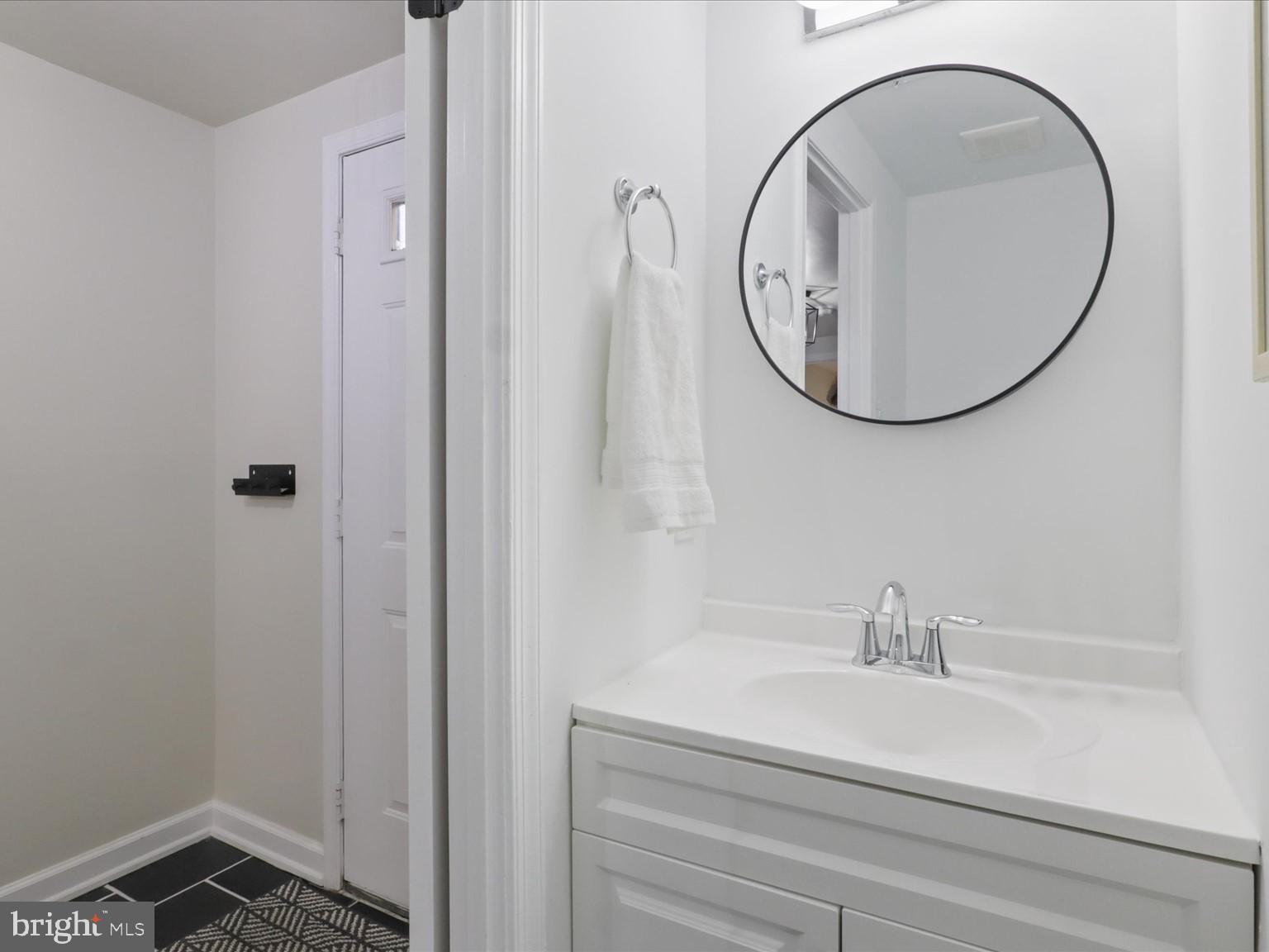 FEDERAL HILL - Residential Lease