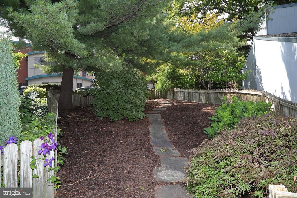 Photo of 334 CHURCH ST, LANCASTER, PA 17602 (MLS # PALA2038398)