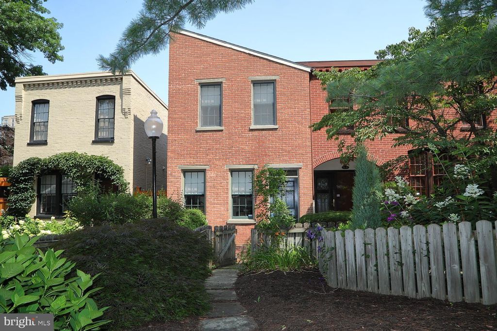 Photo of 334 CHURCH ST, LANCASTER, PA 17602 (MLS # PALA2038398)