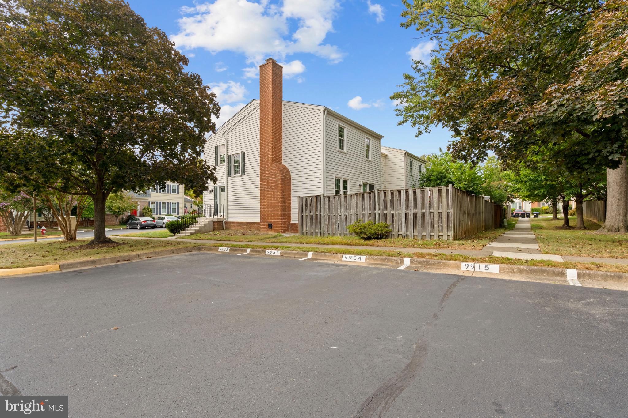 WATERFORD - Residential Lease