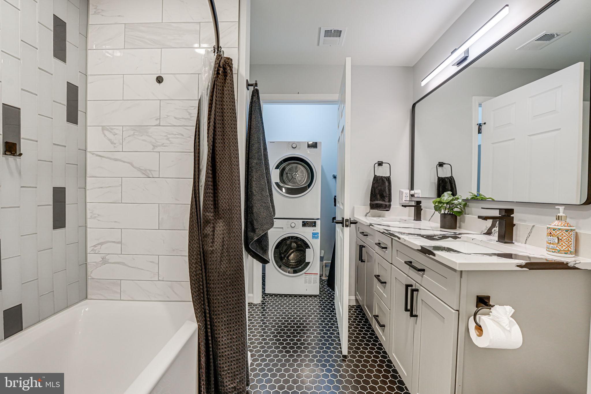 BRISTOL HOUSE - Residential