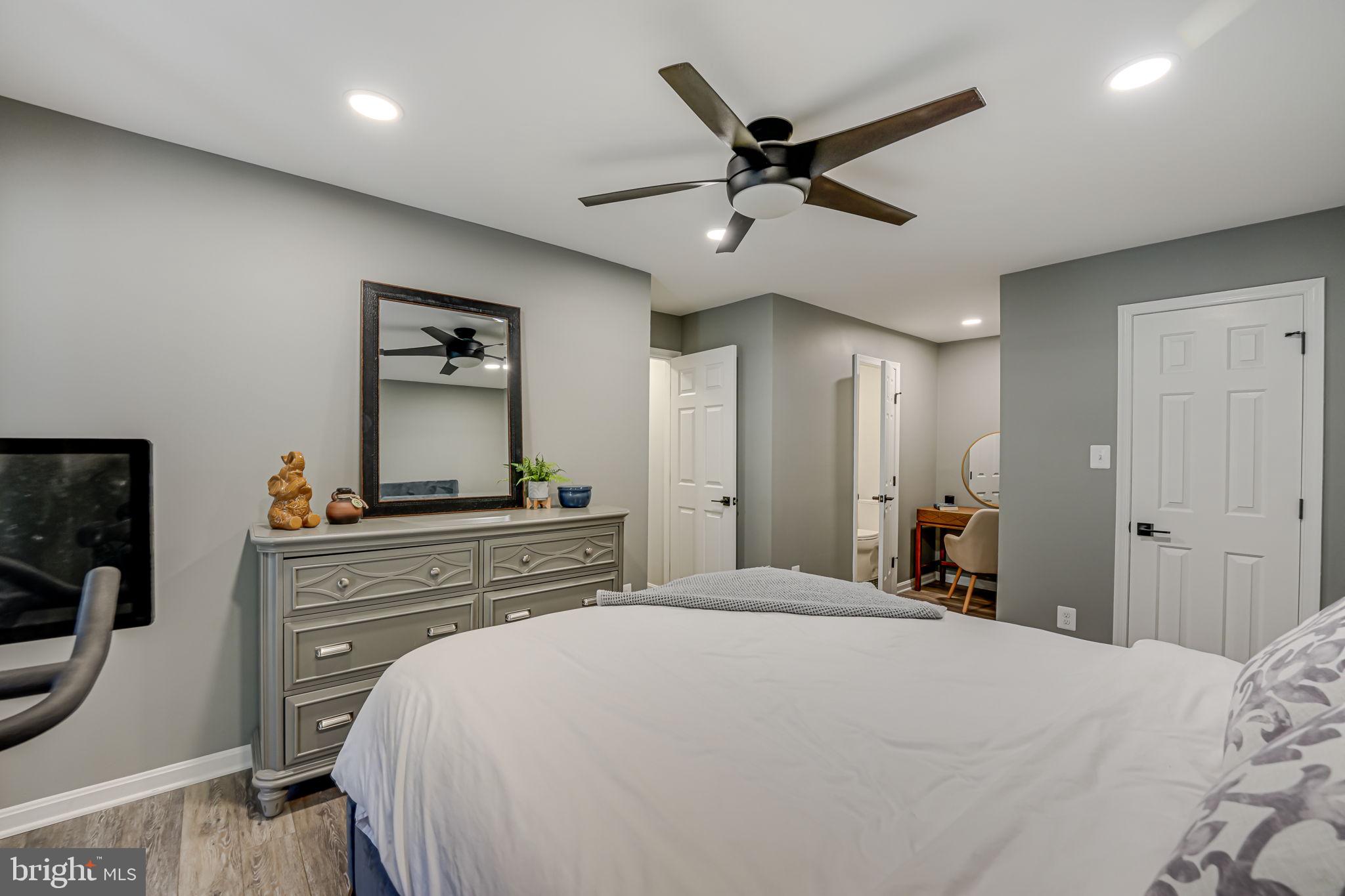 BRISTOL HOUSE - Residential