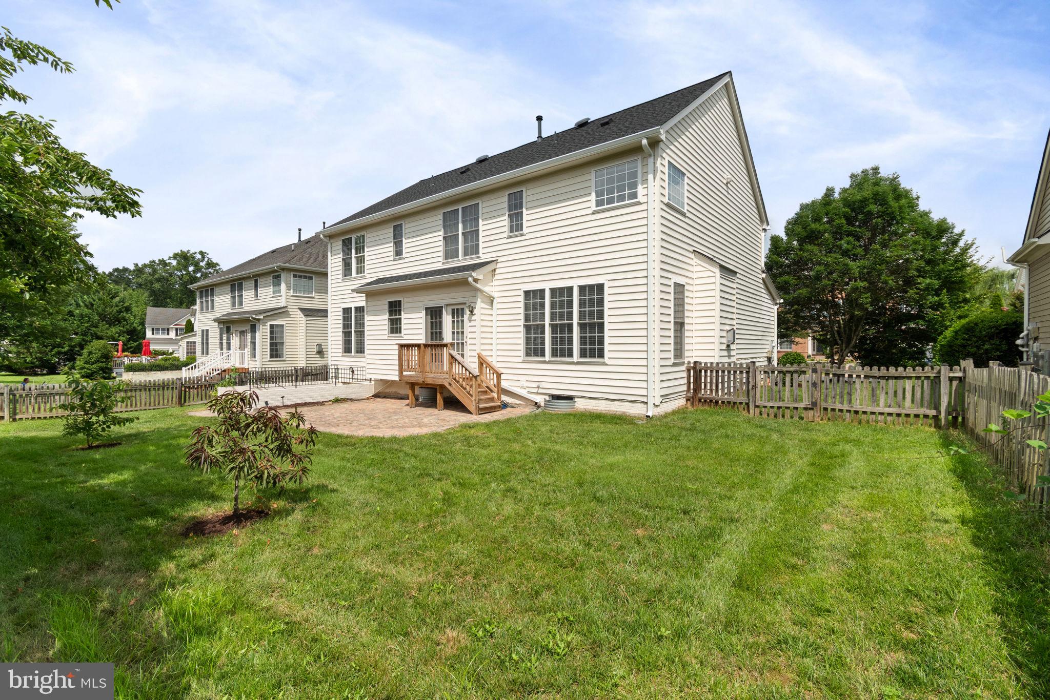 8208 KERFOOT DRIVE