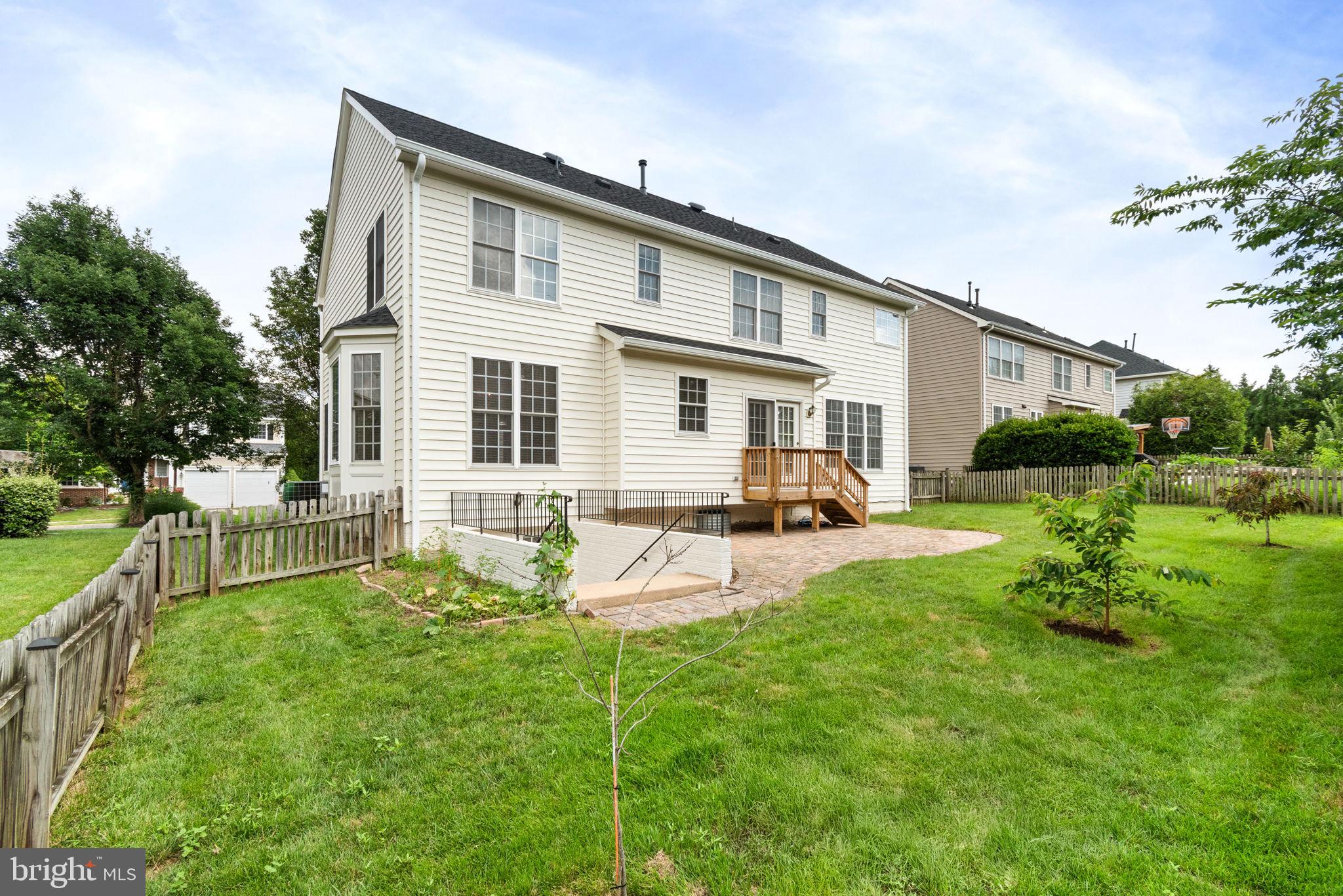 8208 KERFOOT DRIVE