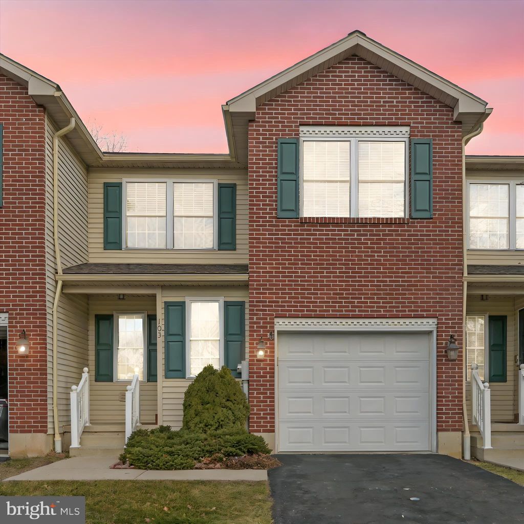 Photo of 103 Lantern Green Way, ORWIGSBURG, PA 17961 (MLS # PASK2025198)