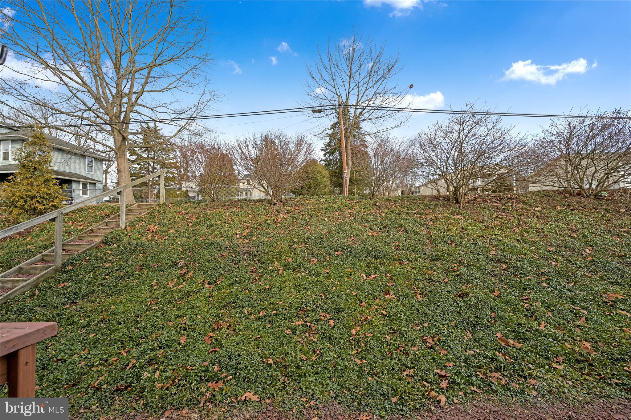 LANTERN GREEN - Residential