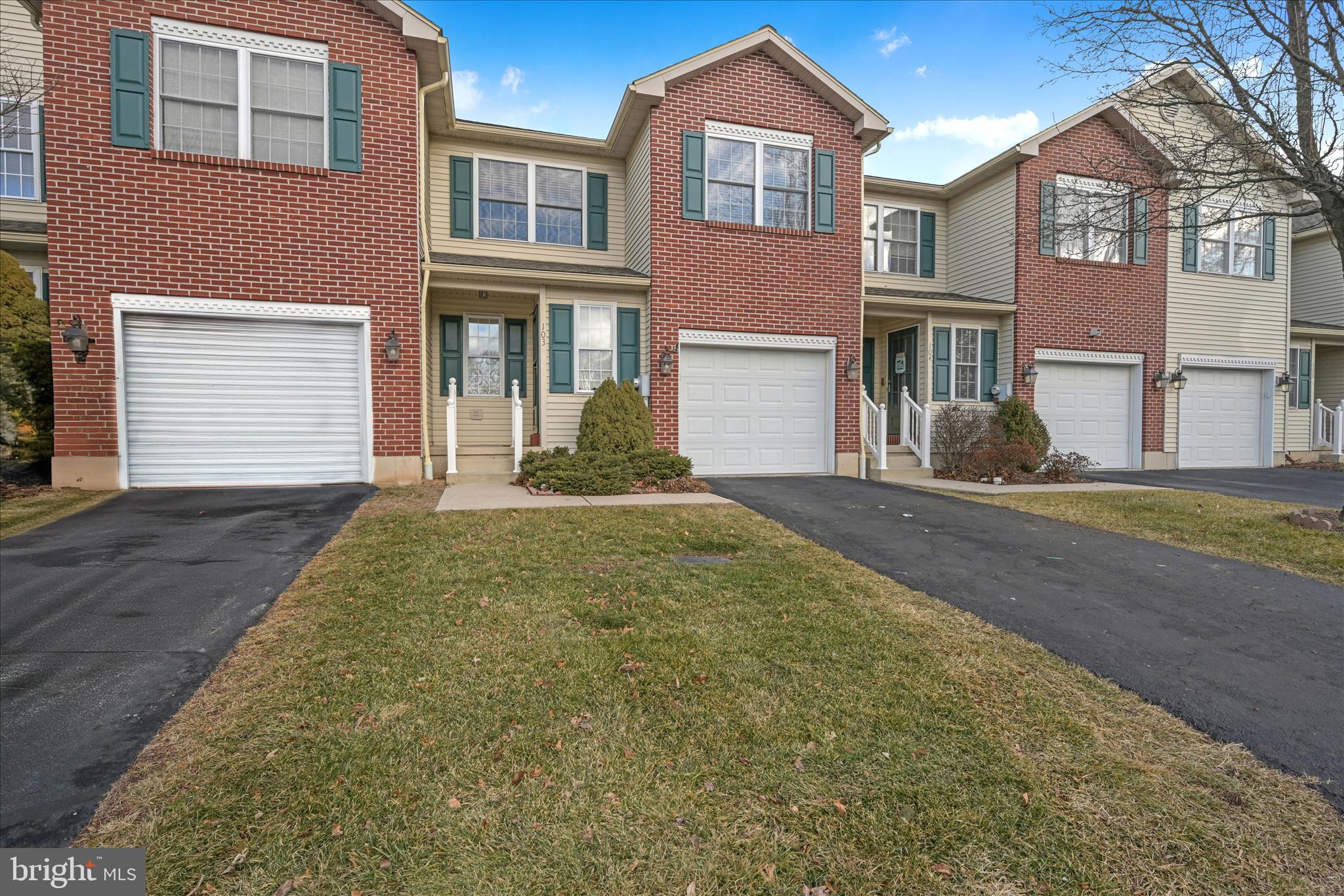 LANTERN GREEN - Residential