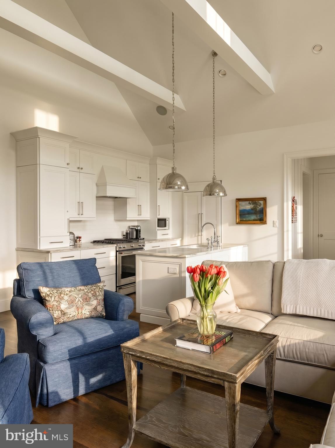THE PLAINS - Residential