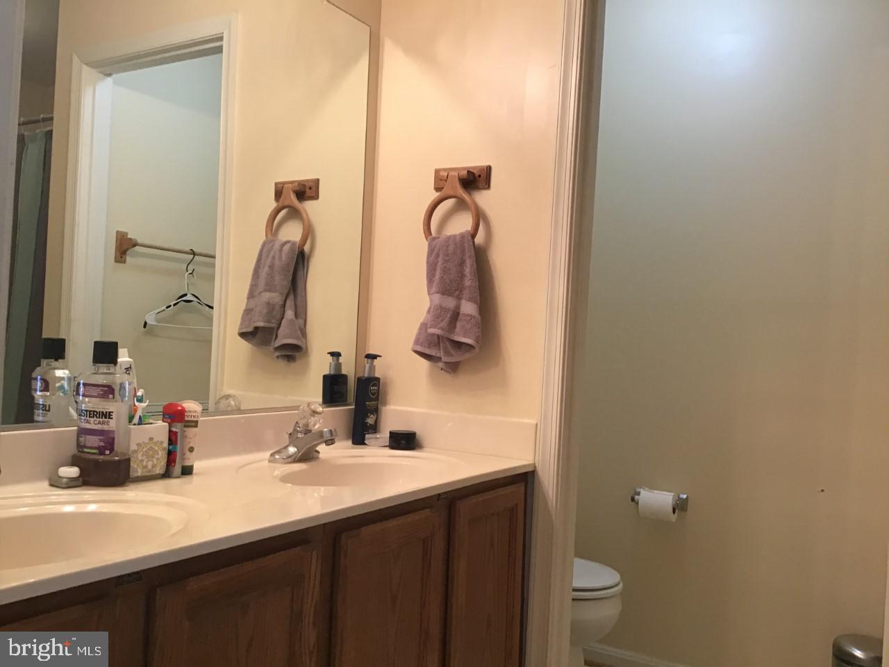 SEVEN OAKS - Residential