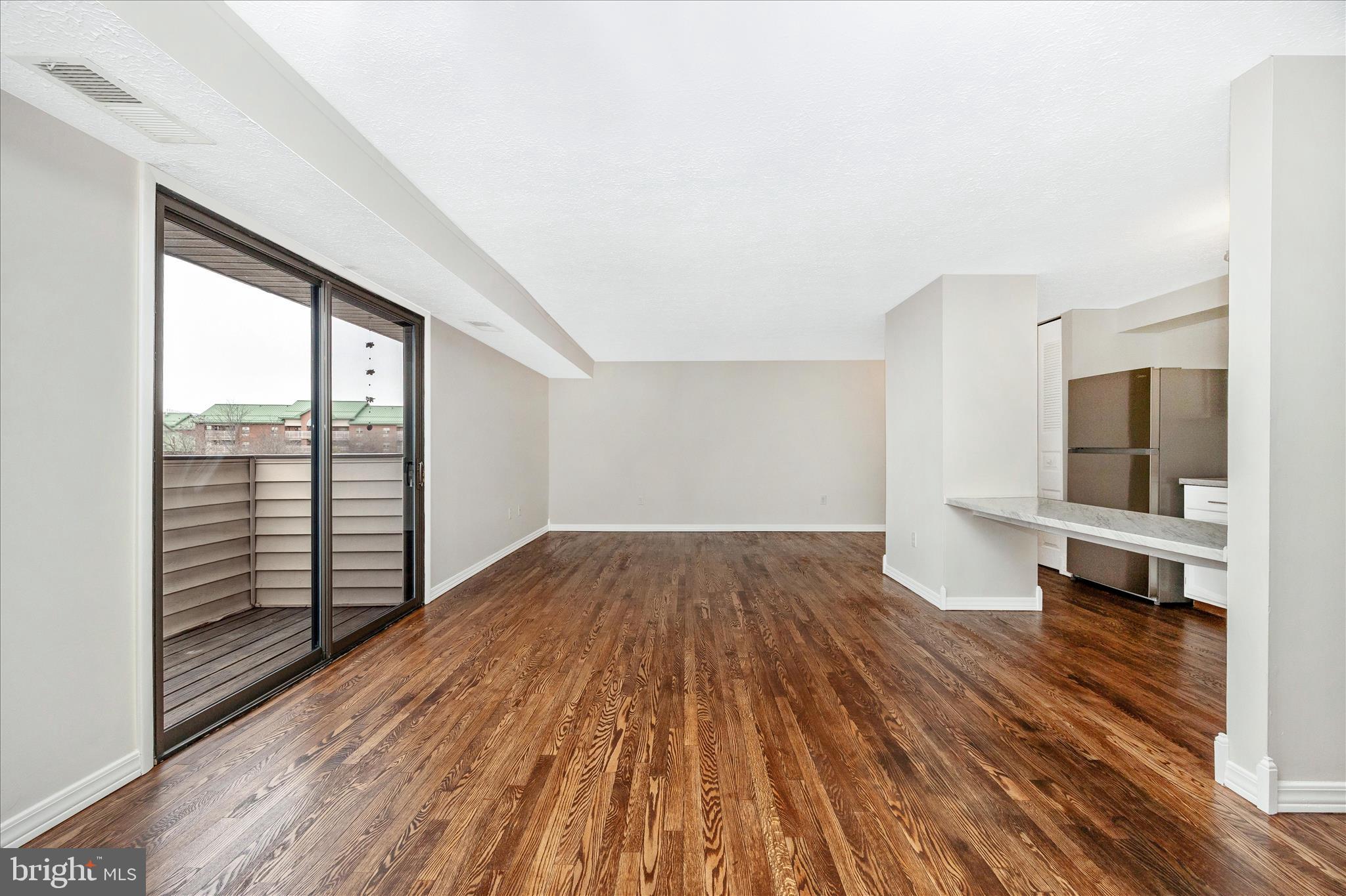 AMBERTOWNE - Residential